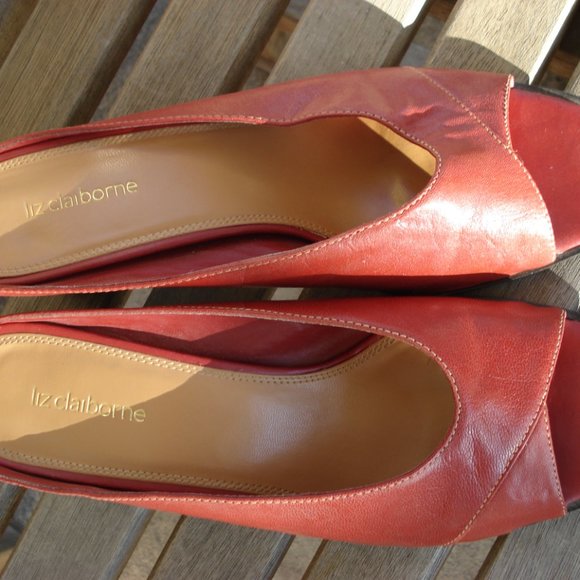 LIZ CLAIBORNE LADY SANDALS LEATHER SZ. 10 WITH BOX - Picture 10 of 12